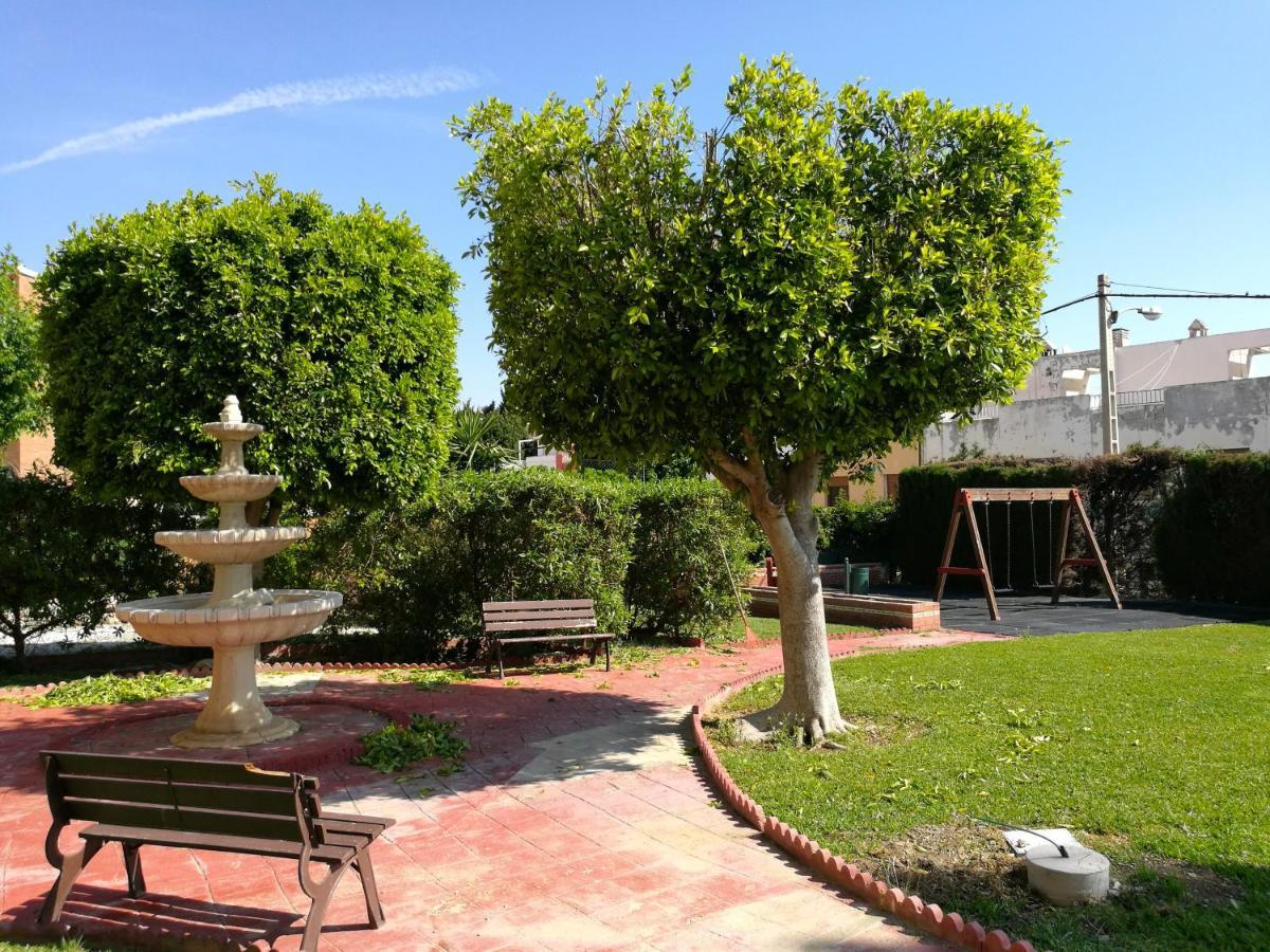 Playa Flores - Vistas A La Piscina Torremolinos Ngoại thất bức ảnh