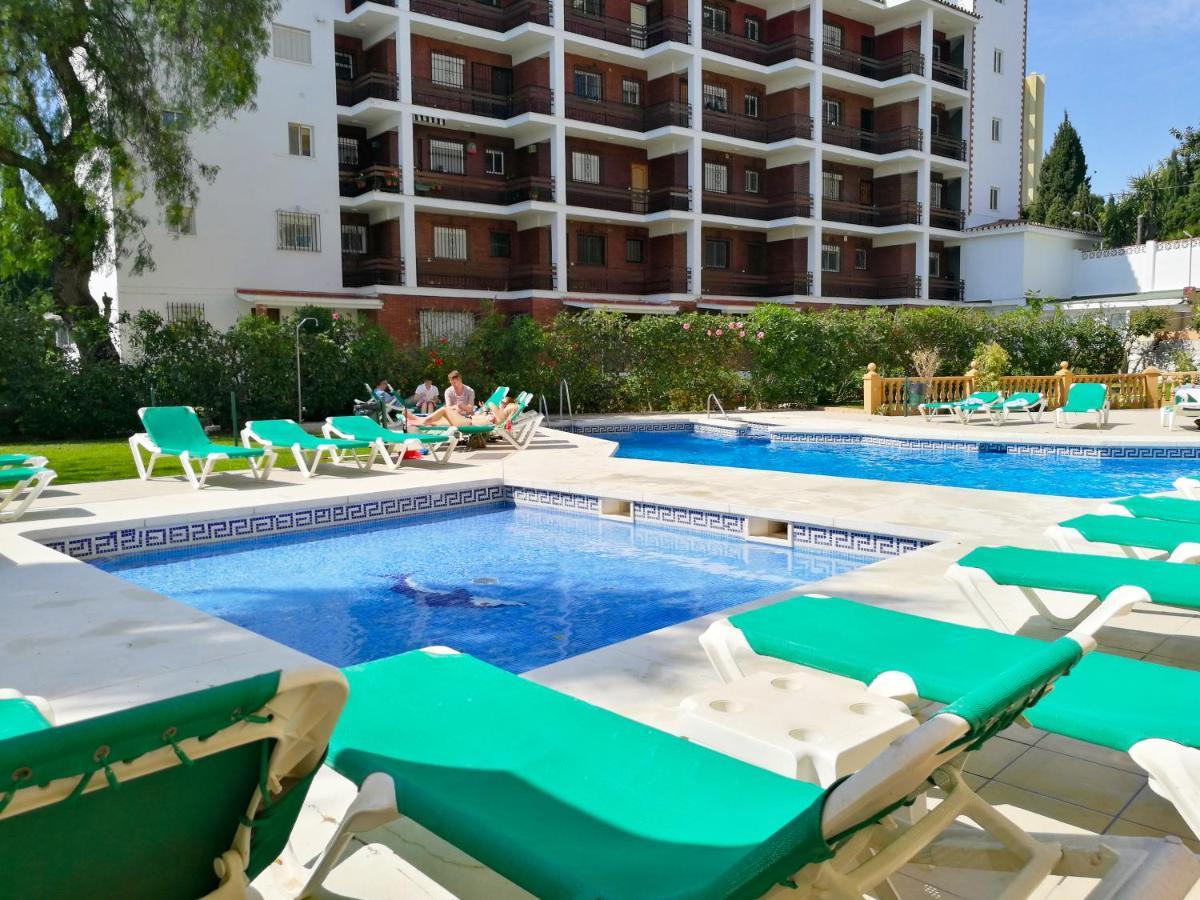 Playa Flores - Vistas A La Piscina Torremolinos Ngoại thất bức ảnh